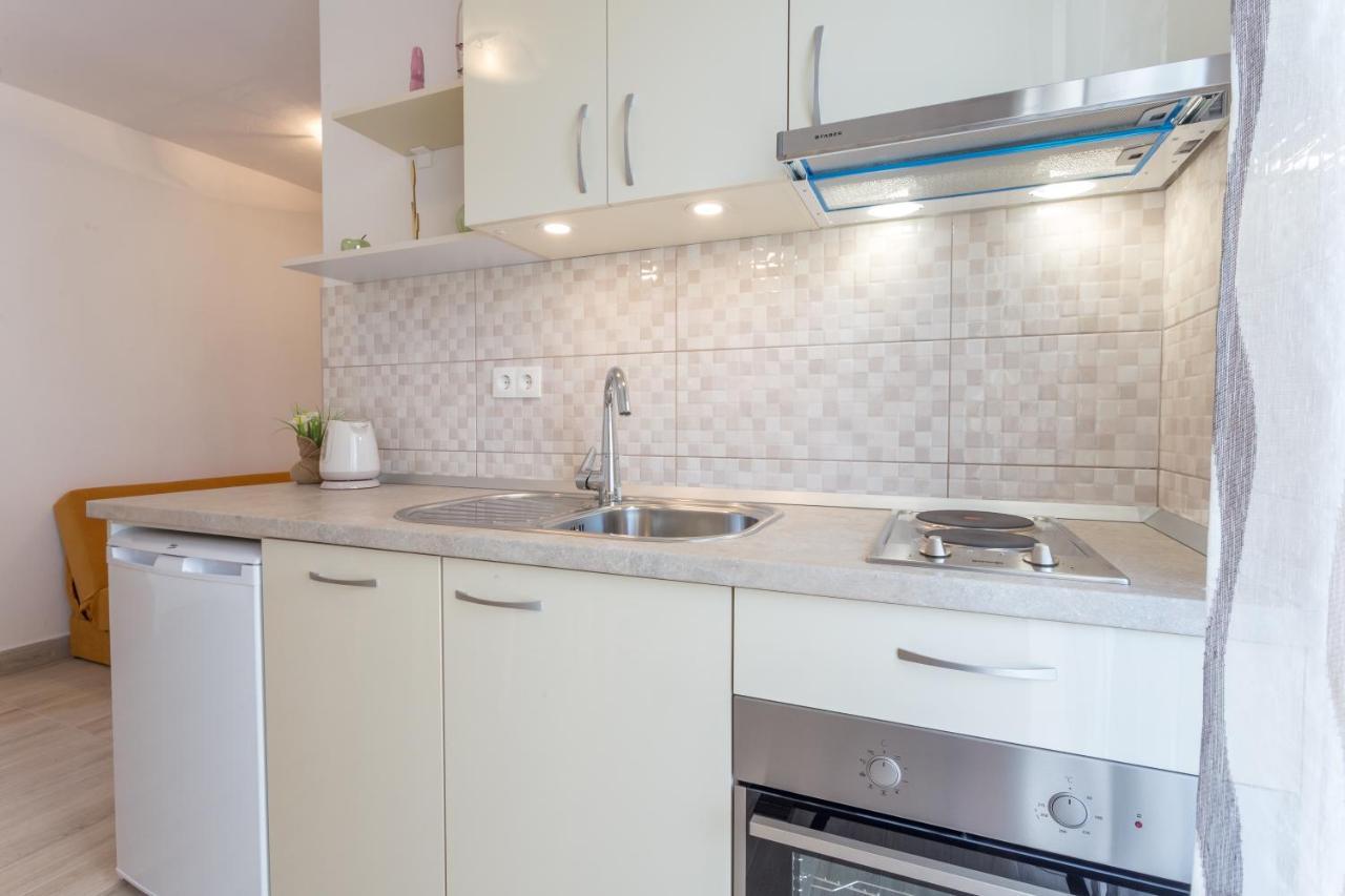 Apartments Sanja Χβαρ Εξωτερικό φωτογραφία